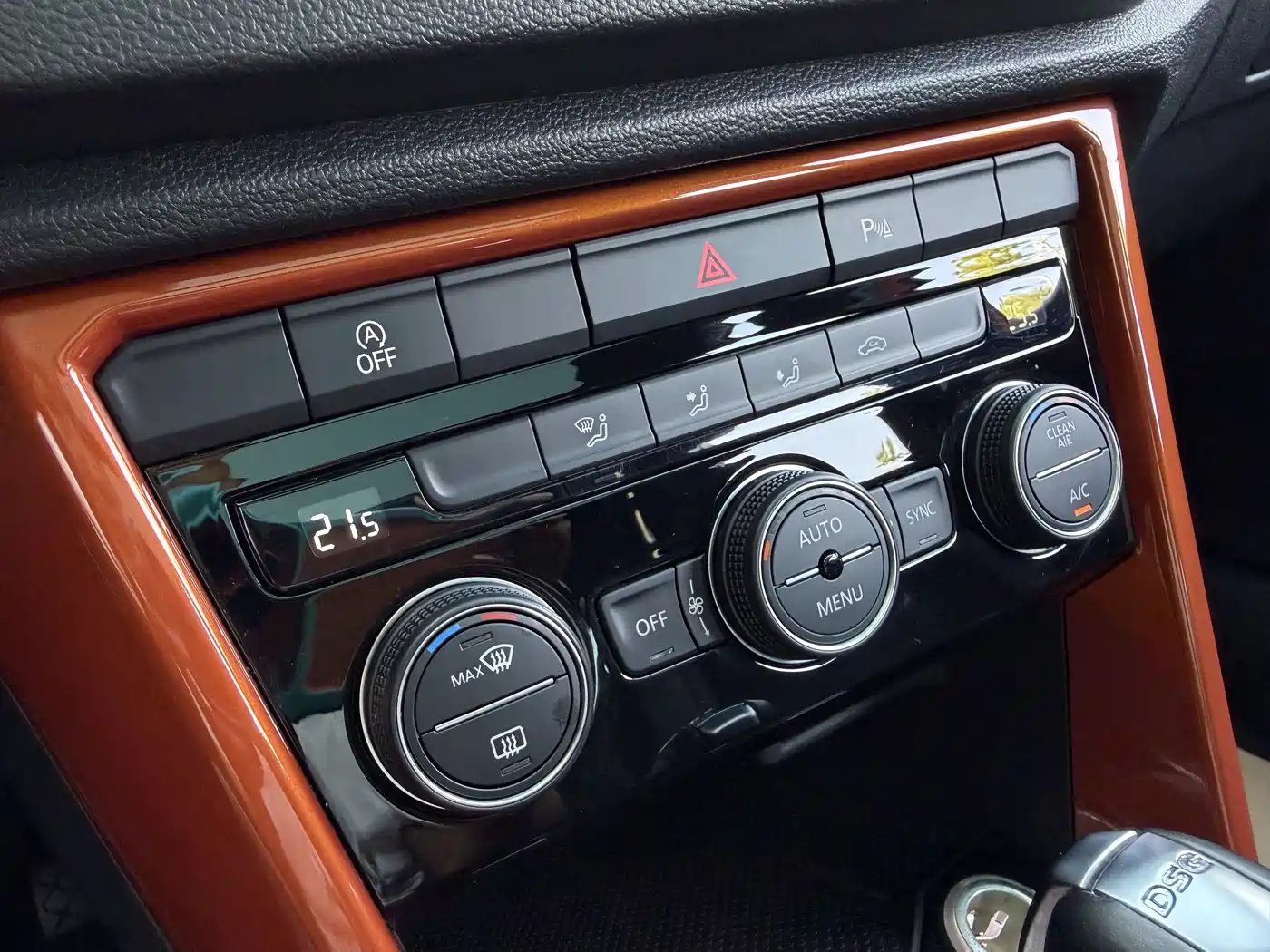 Volkswagen T-ROC 2018 280TSI DSG 4WD Luxury (China V) фото 13