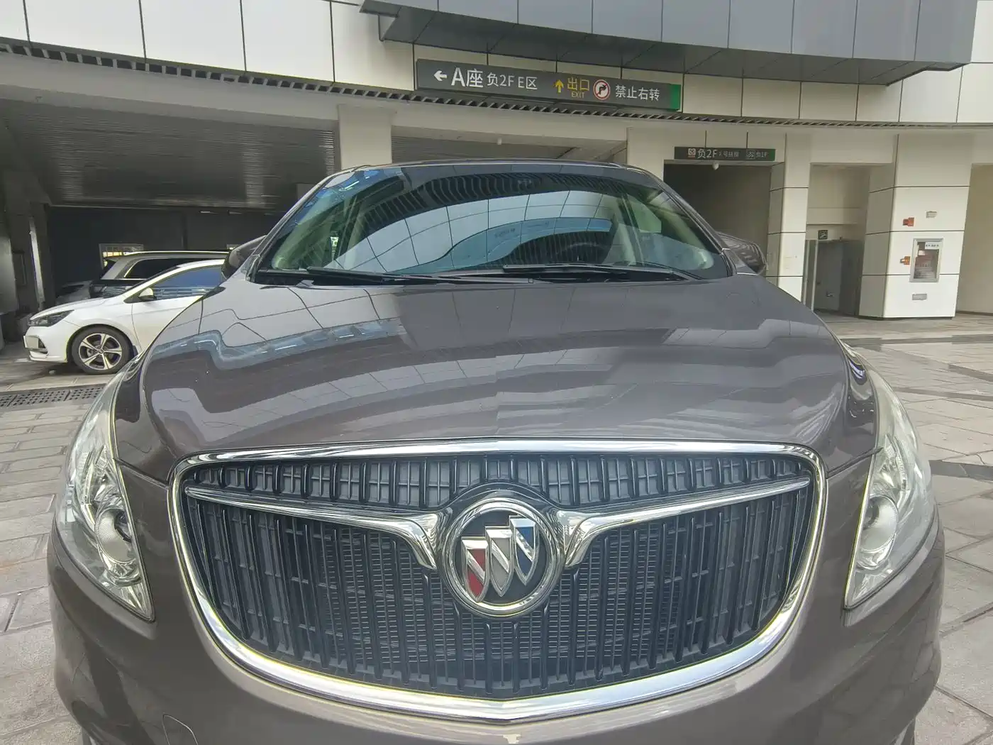 Buick GL8 2017 25S Comfort China V фото 2