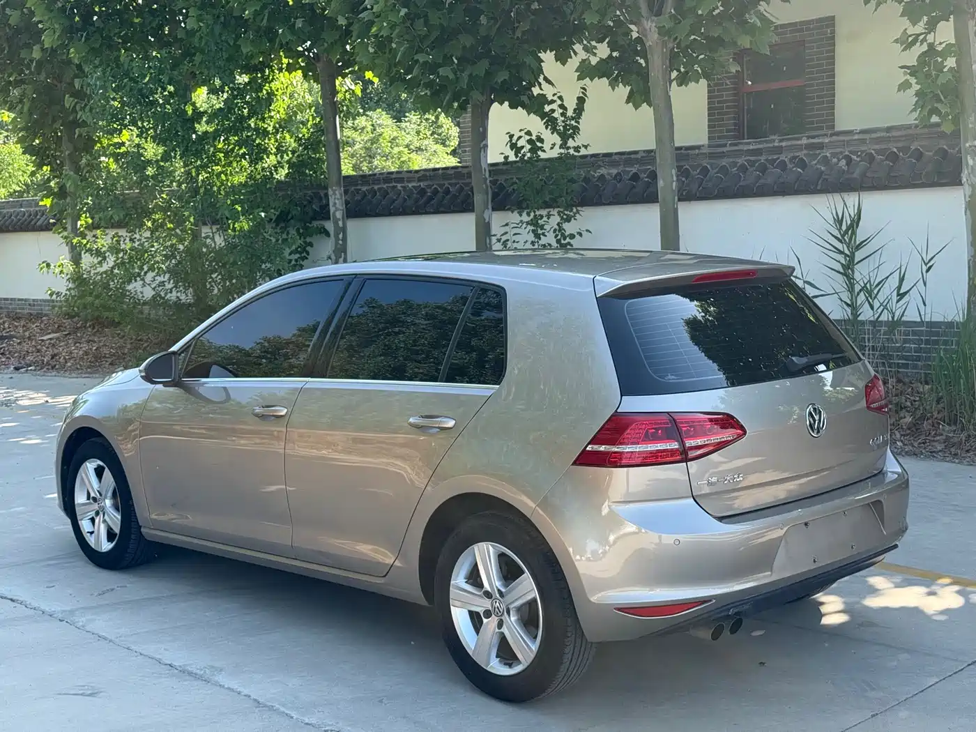 Volkswagen Golf 2016 230TSI Automatic Comfort фото 4