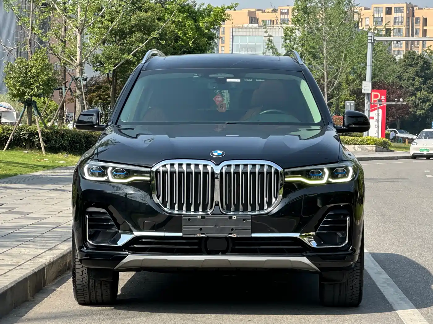 BMW X7 2021 Facelift xDrive40i Executive M Sport Package фото 2