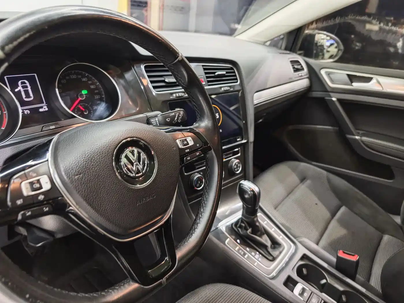 Volkswagen Golf 2020 280TSI DSG Comfort фото 10