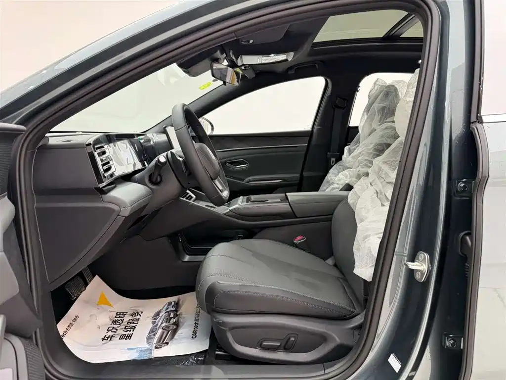 BYD Qin L 2026 Model DM-i 210KM Superior Edition фото 15
