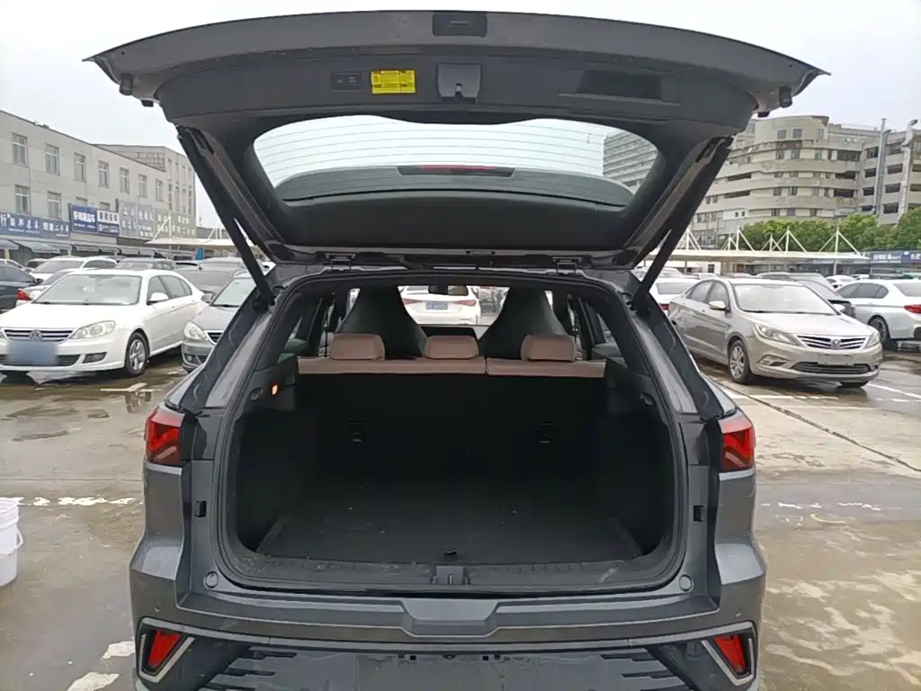JAC Motors JAC QX PHEV 2023 2023 120km Dynamic Edition