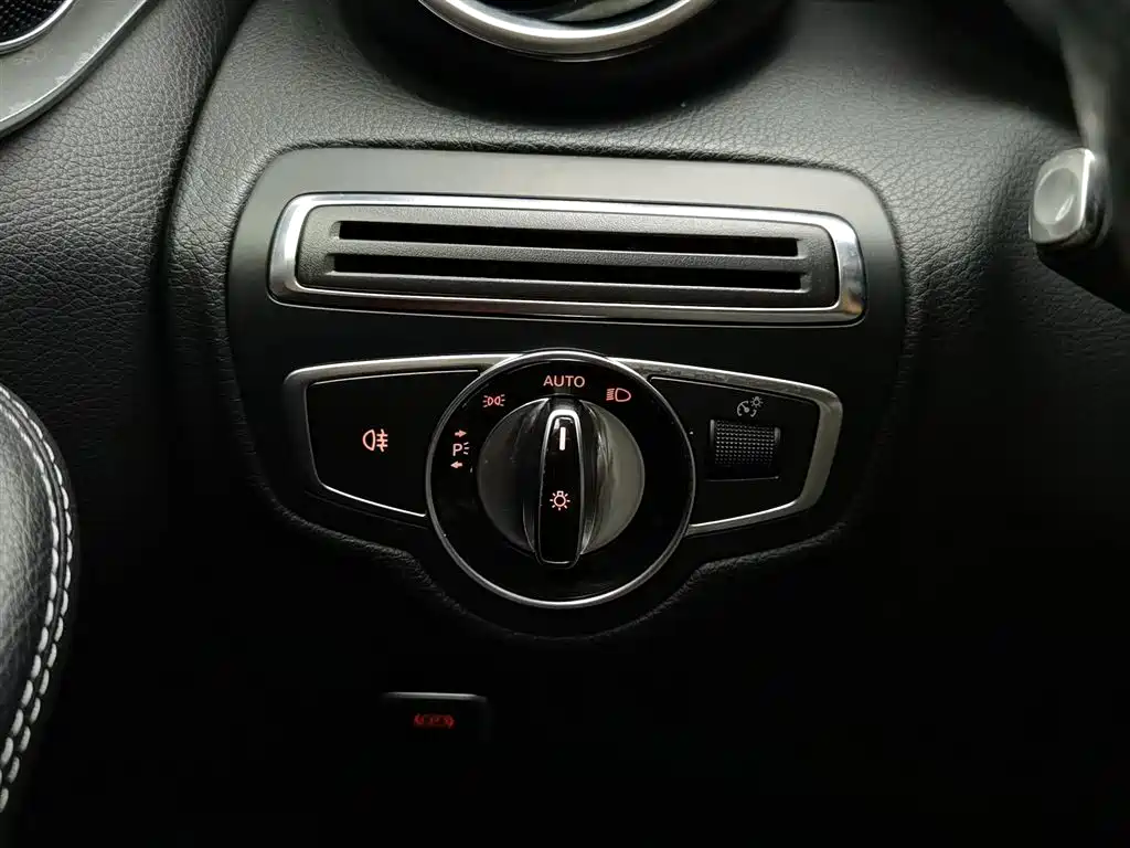 Mercedes-Benz C-Class 2015 C 200 Sport Edition фото 21
