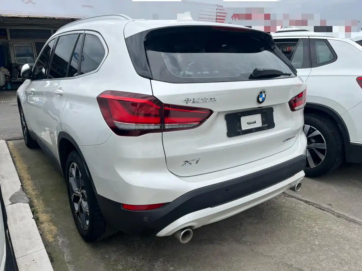 BMW X1 2021 sDrive25Li Leading фото 7