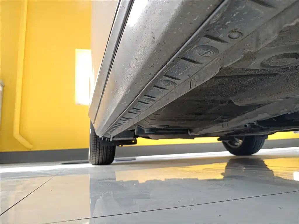 Toyota Corolla 2014 1.8L CVT Supreme Edition фото 19