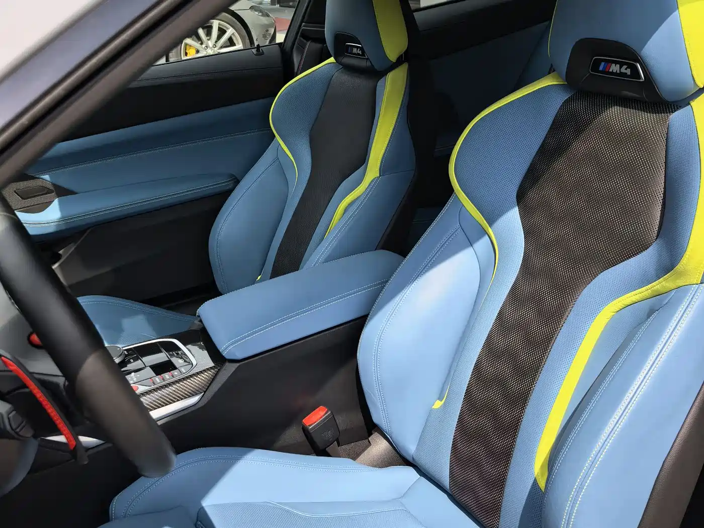 BMW M4 2024 BMW M4 Coupe Competition фото 8