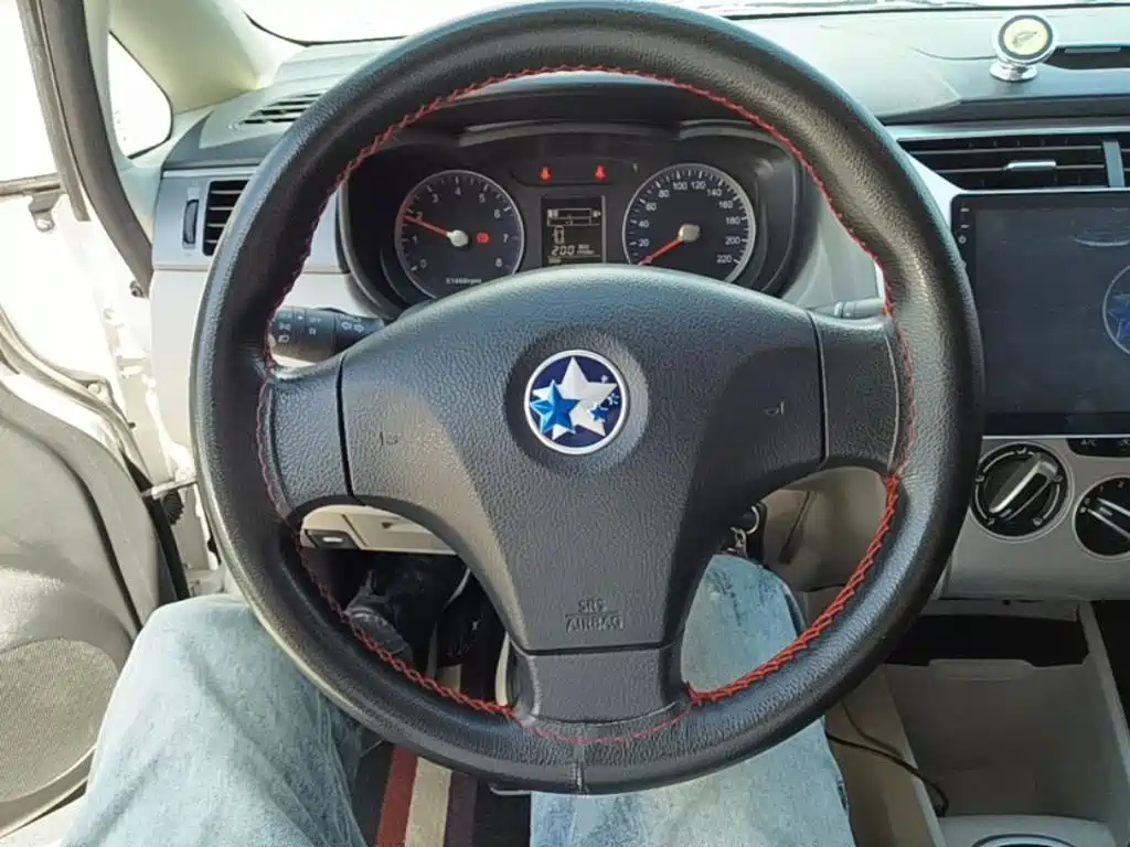 Venucia R50 2017 2016 Model 1.6L Manual Elite Edition