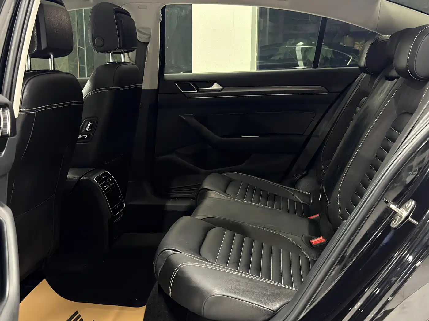 Volkswagen Magotan 2020 330TSI DSG Leading фото 10
