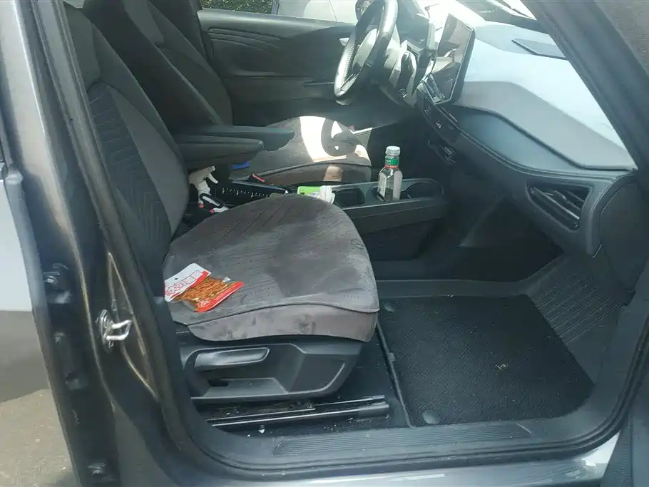 Volkswagen ID.3 2025 Smart Pure Intelligent Edition фото 8