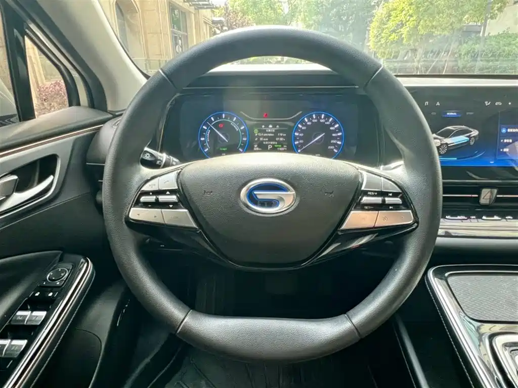Toyota RAV4 Rongfang 2020 2.0L CVT 4WD Premium Edition фото 3