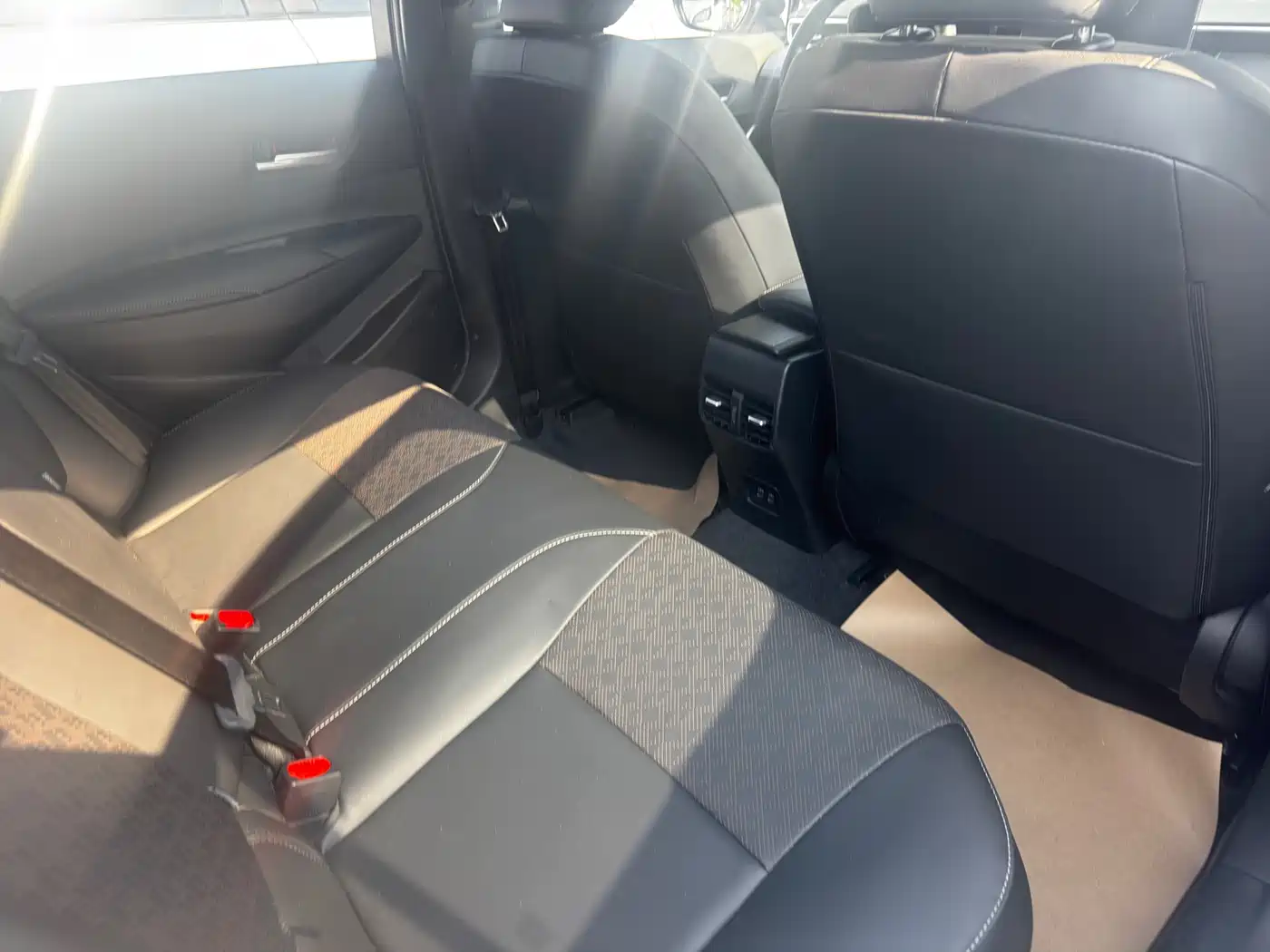Toyota Corolla 2024 Model 1.8L Smart Hybrid Pioneer Edition фото 6
