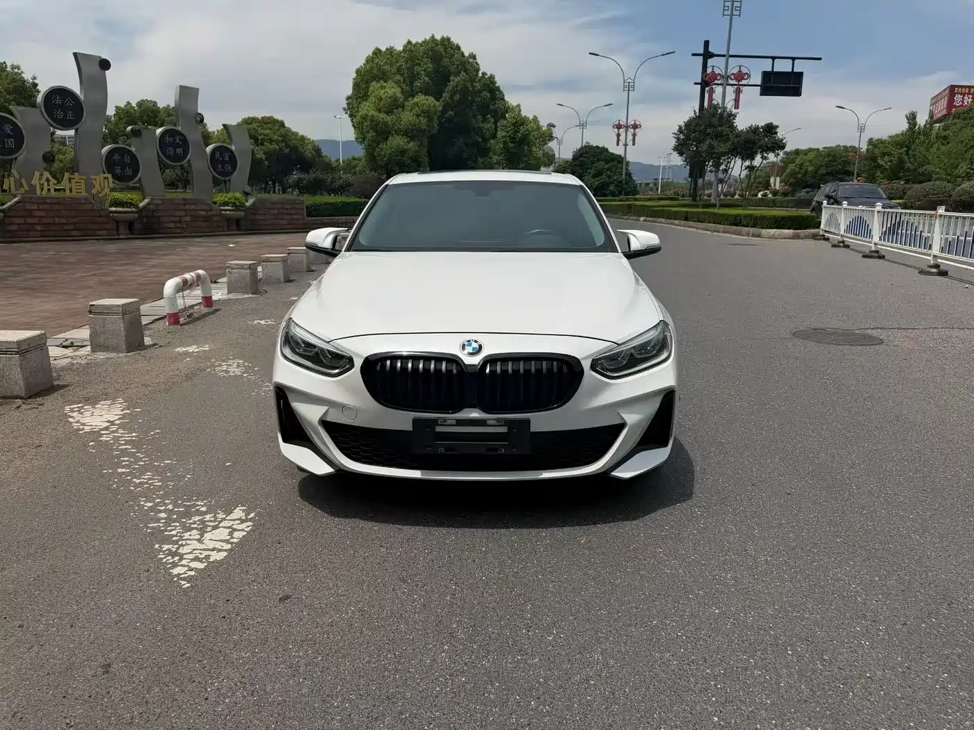 BMW 1 Series 2021 120i M Sport Shadow Edition фото 2