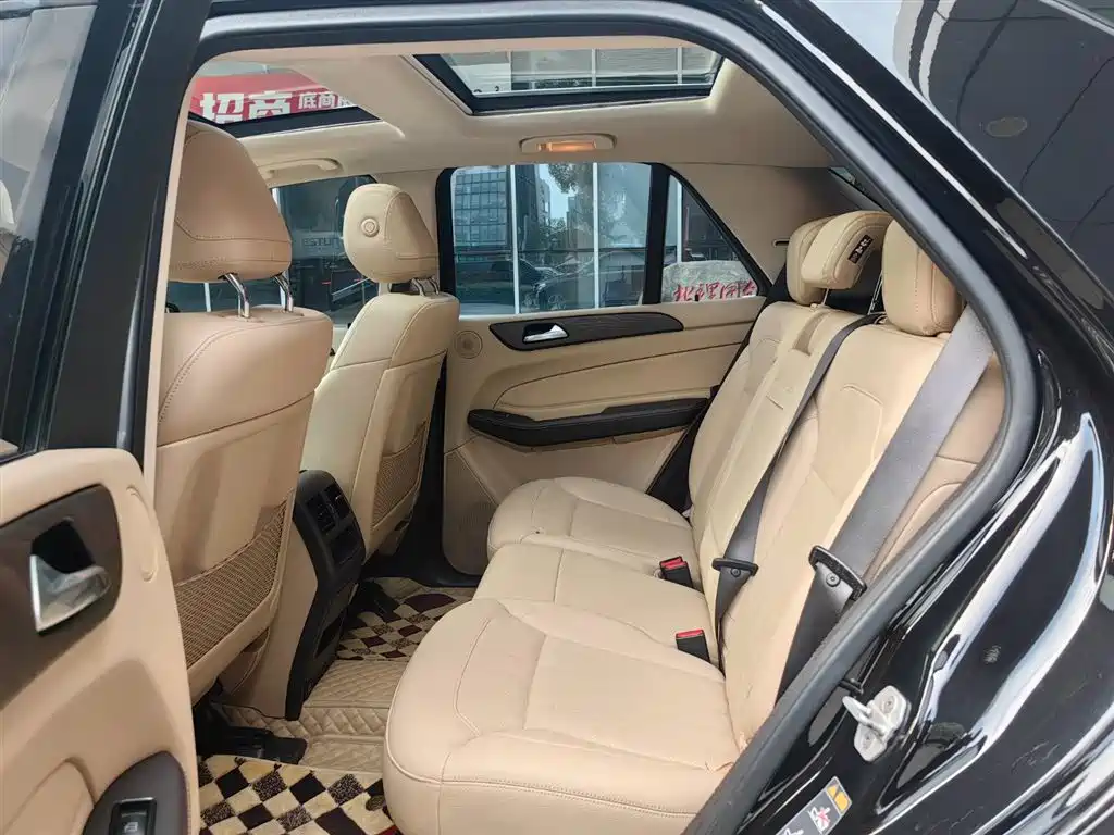 Mercedes-Benz GLE 2015 GLE 400 4MATIC фото 12