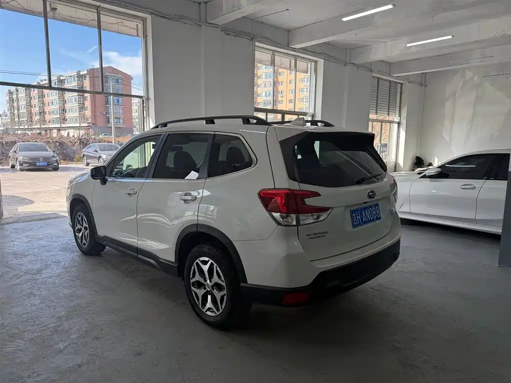 SUBARU FORESTER