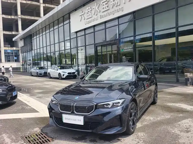 BMW i3 2024