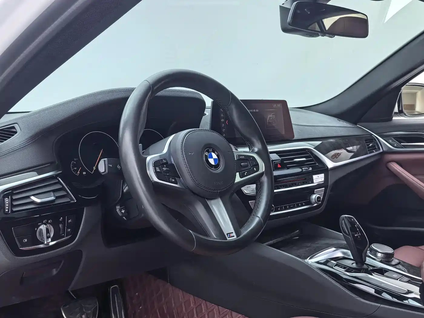 BMW 5 Series 2019 Facelift 530Li Leading M Sport Package фото 17