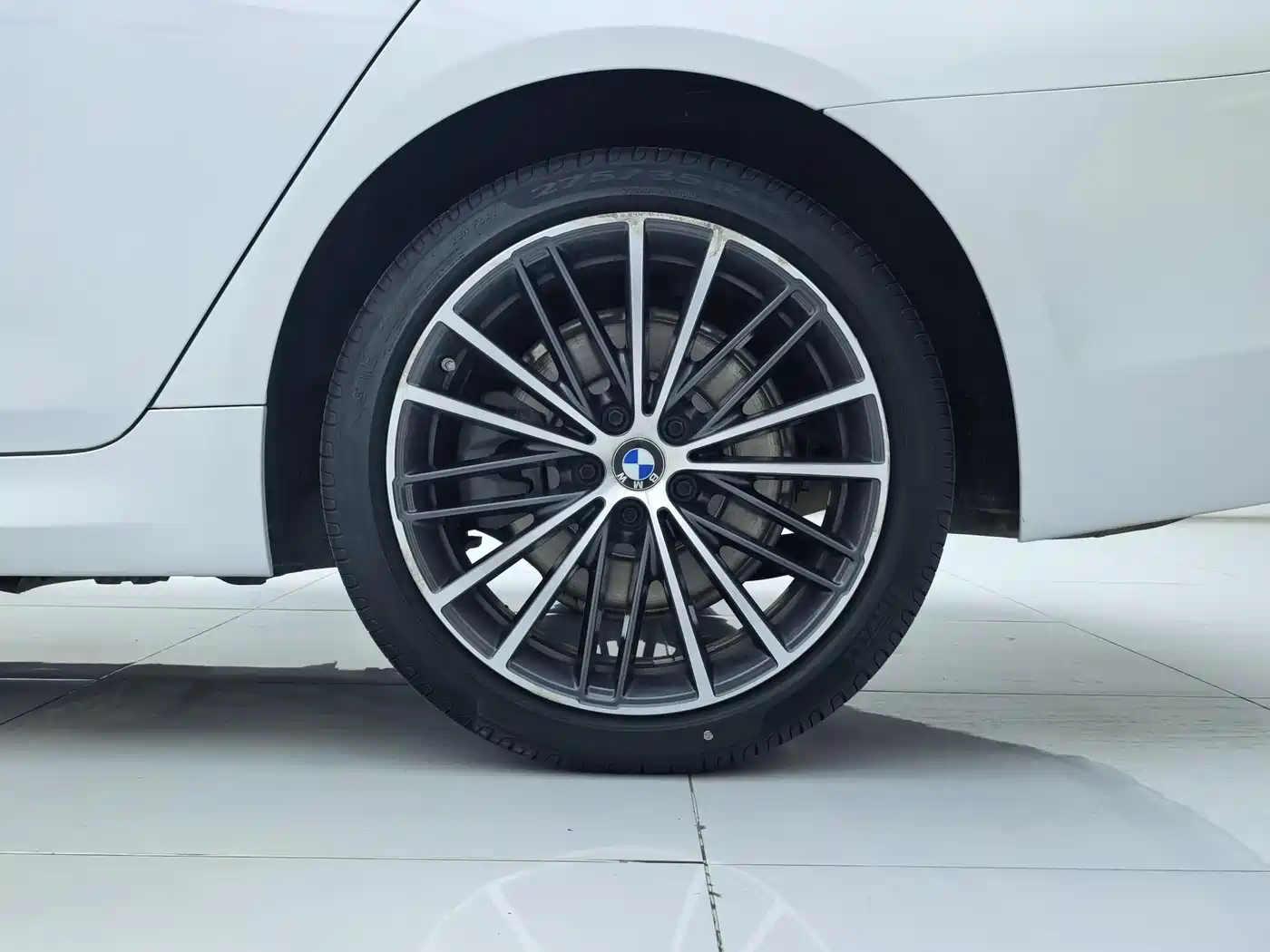 BMW 5 Series 2019 Facelift 530Li Leading M Sport Package фото 25