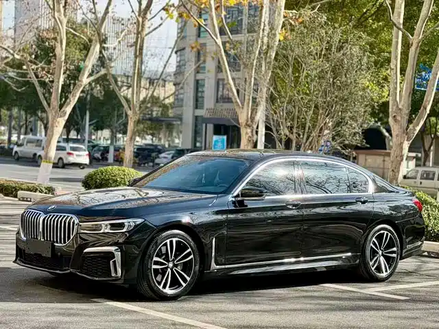 BMW 7 SERIES