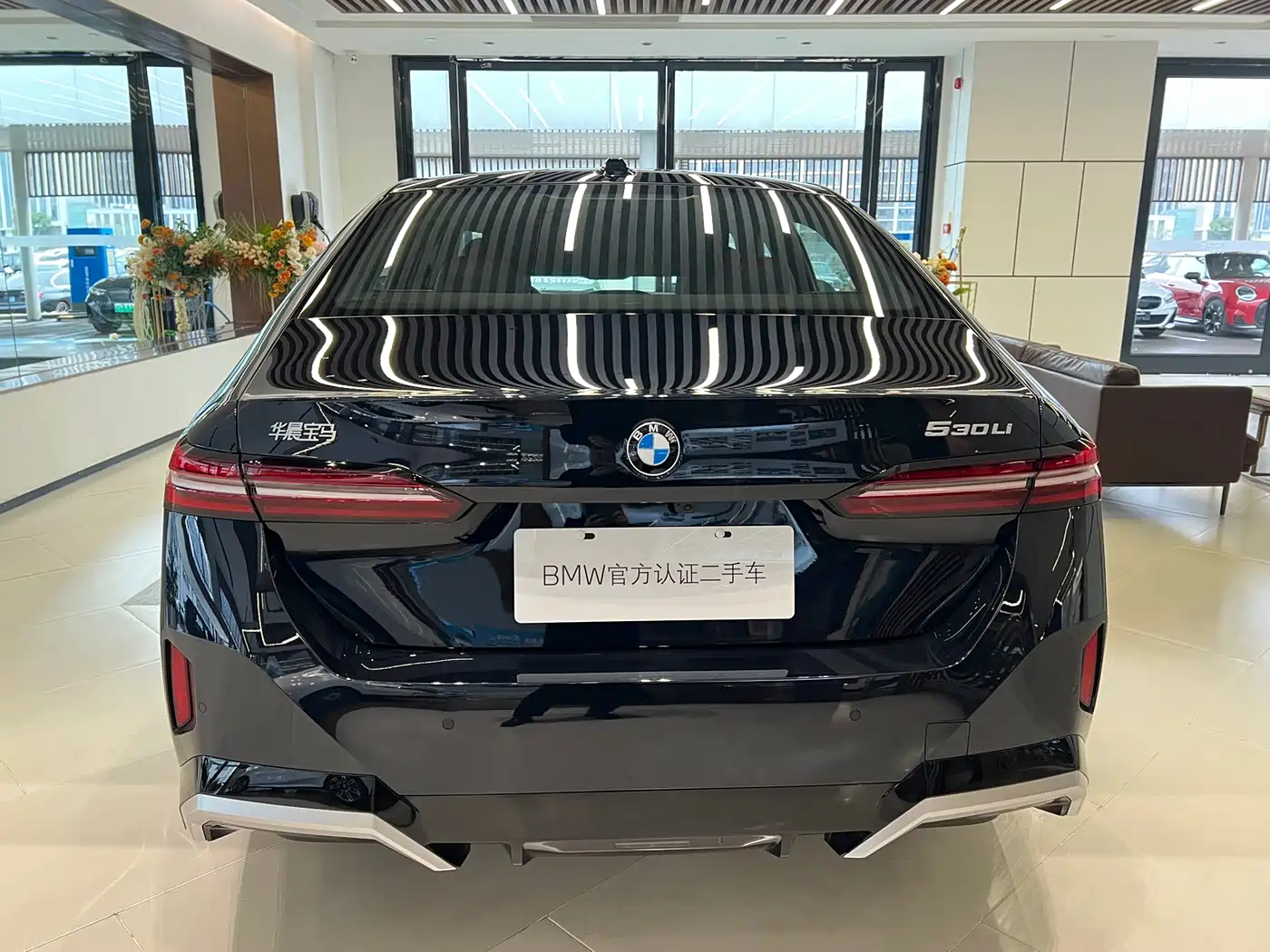 BMW 5 Series 2025 530Li Premium M Sport Package фото 5
