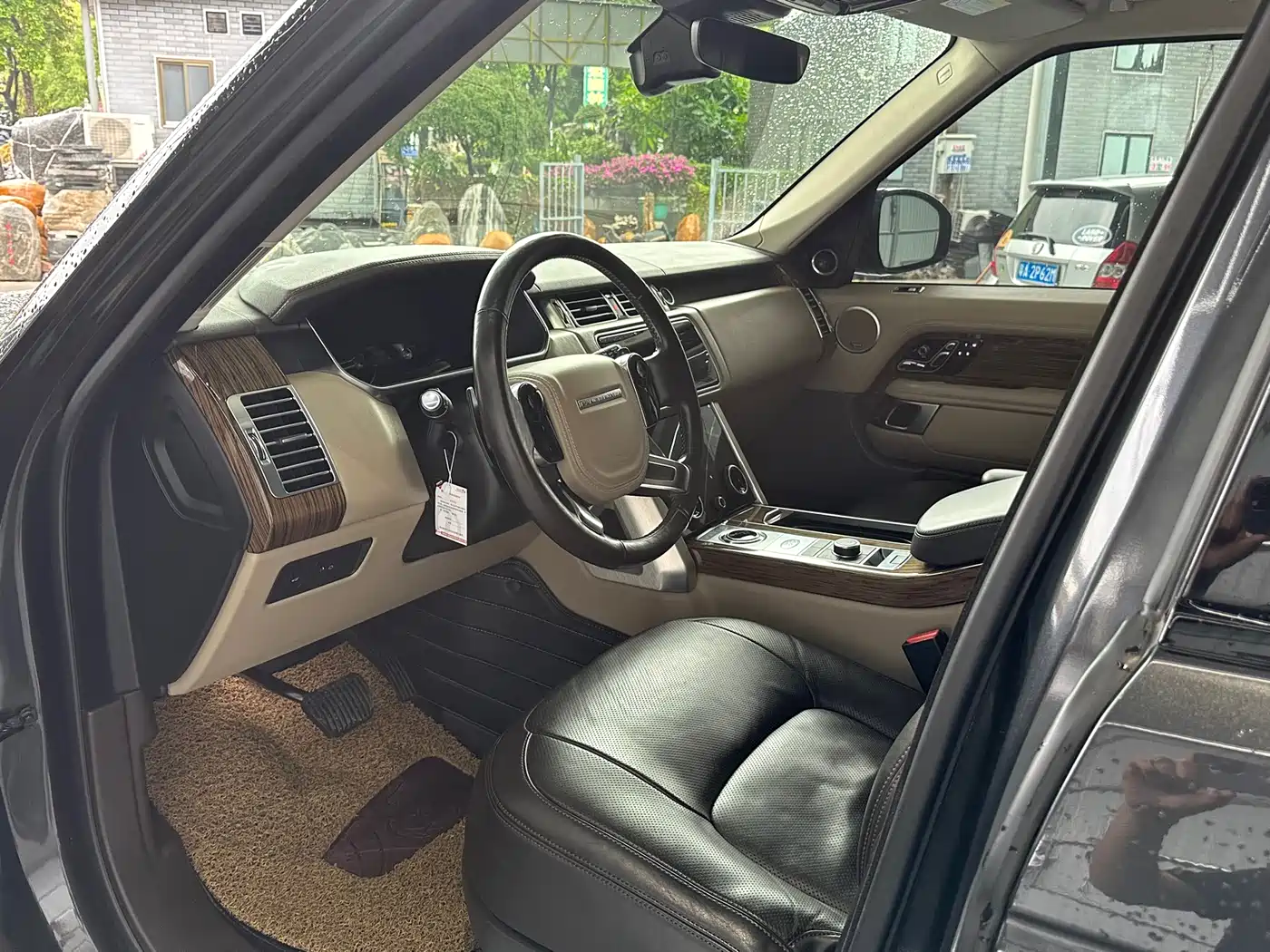 Land Rover Range Rover 2019 3.0 SC V6 Heritage Extended Edition фото 9