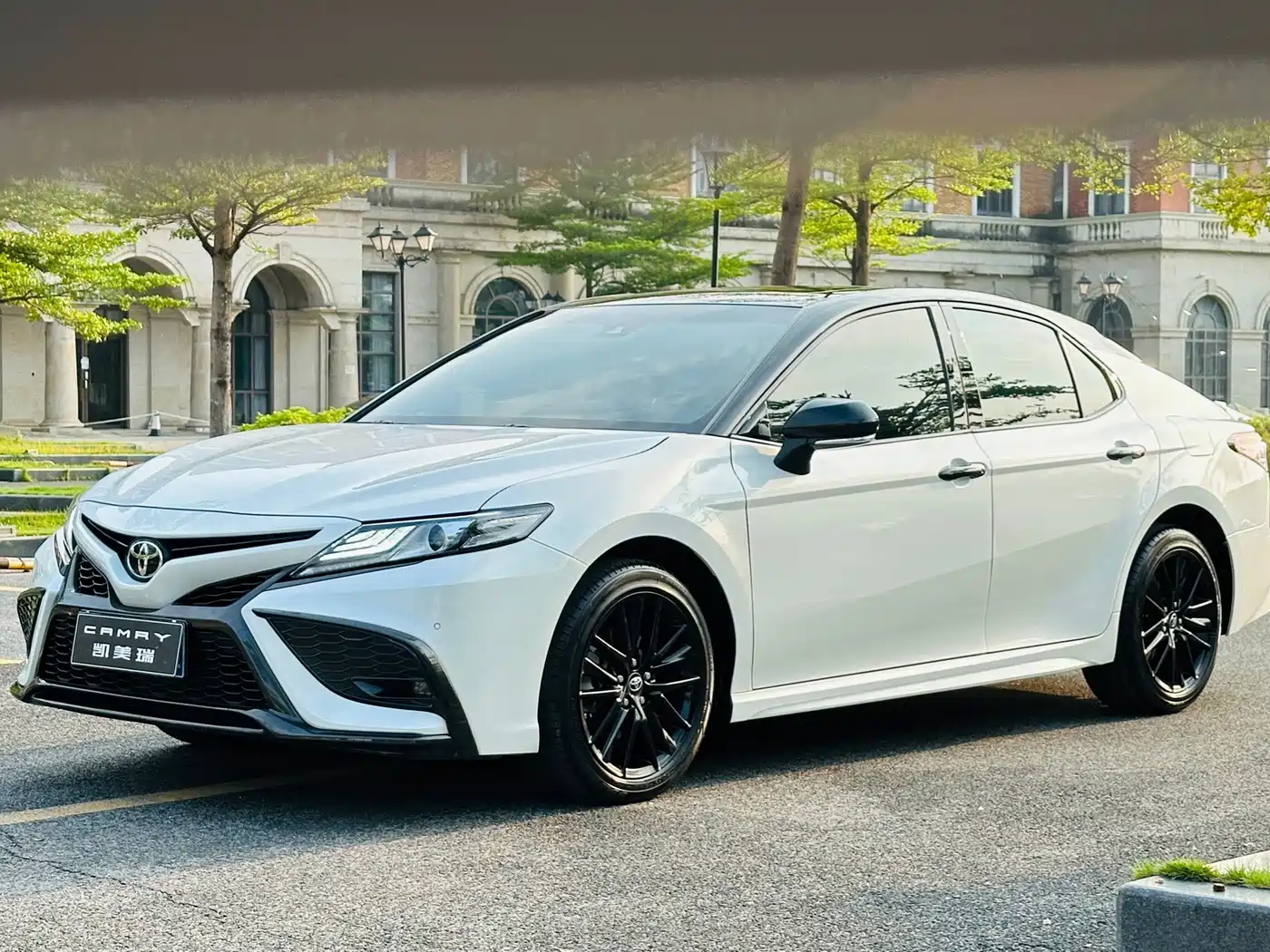 Toyota Camry 2024 2023 2.0S Knight Edition