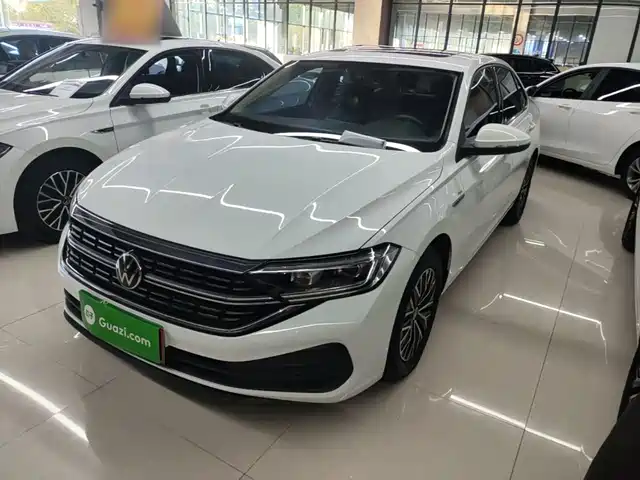 Volkswagen Sagitar 200TSI DSG, Полёт