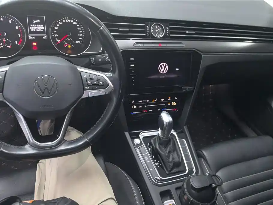 Volkswagen Magotan 2020 330TSI DSG Leading фото 12