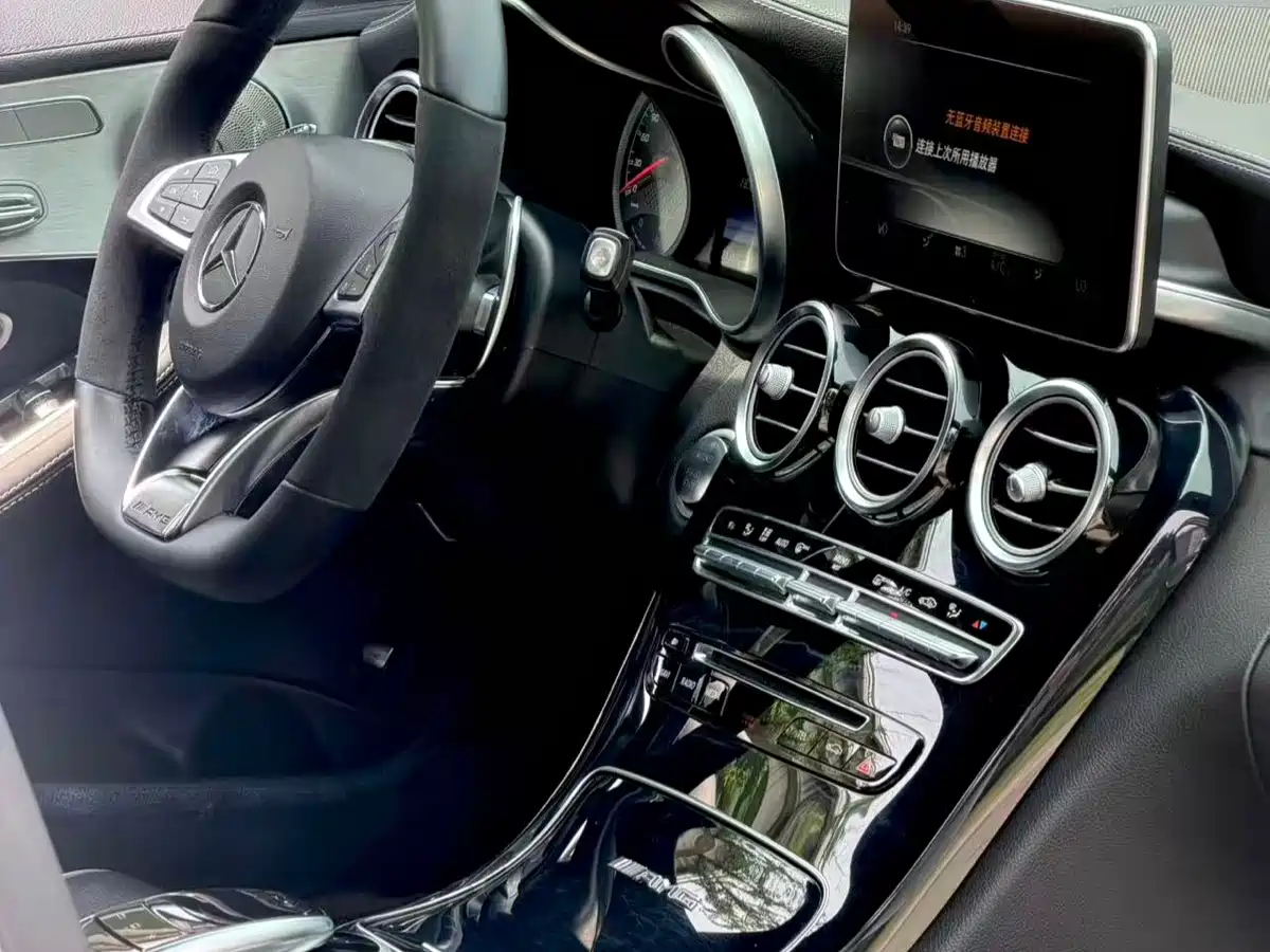 Mercedes-Benz C-Class AMG 2015 AMG C 63 фото 4