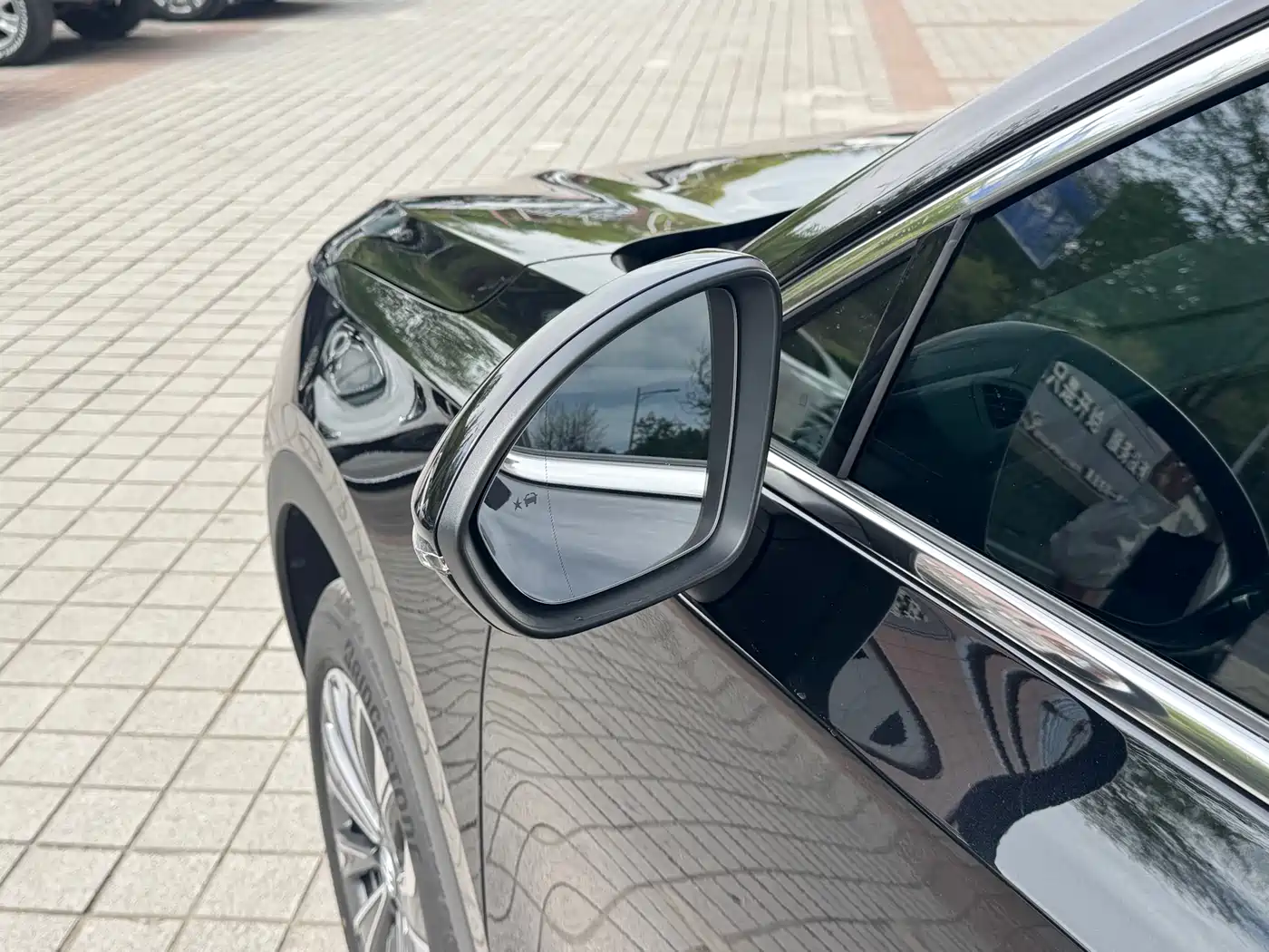 Buick Envision Plus 2025 Enclave Plus 28T 2WD Platinum Edition фото 6
