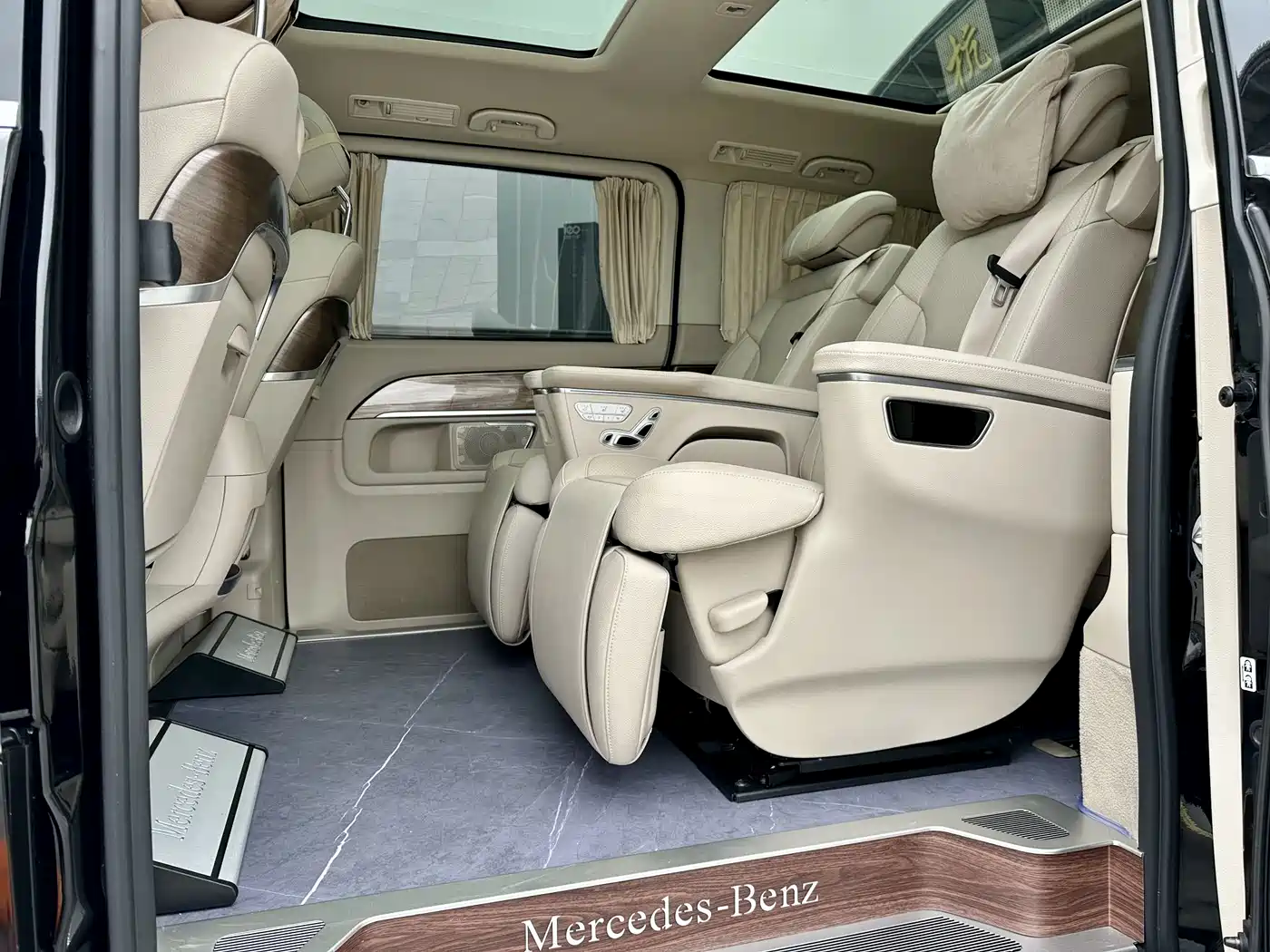 Mercedes-Benz V-Class 2022 V 260 Prestige Edition фото 9