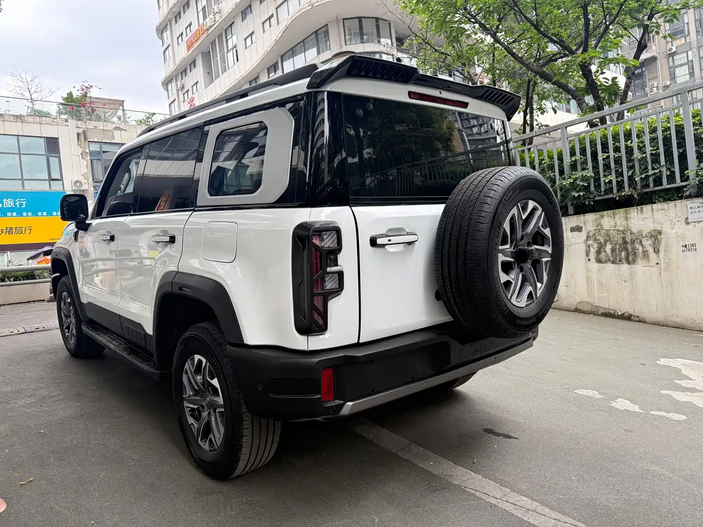 BAIC ORV Beijing Offroad BJ40 2024 2.0T New Urban Hunter Edition Knight фото 6