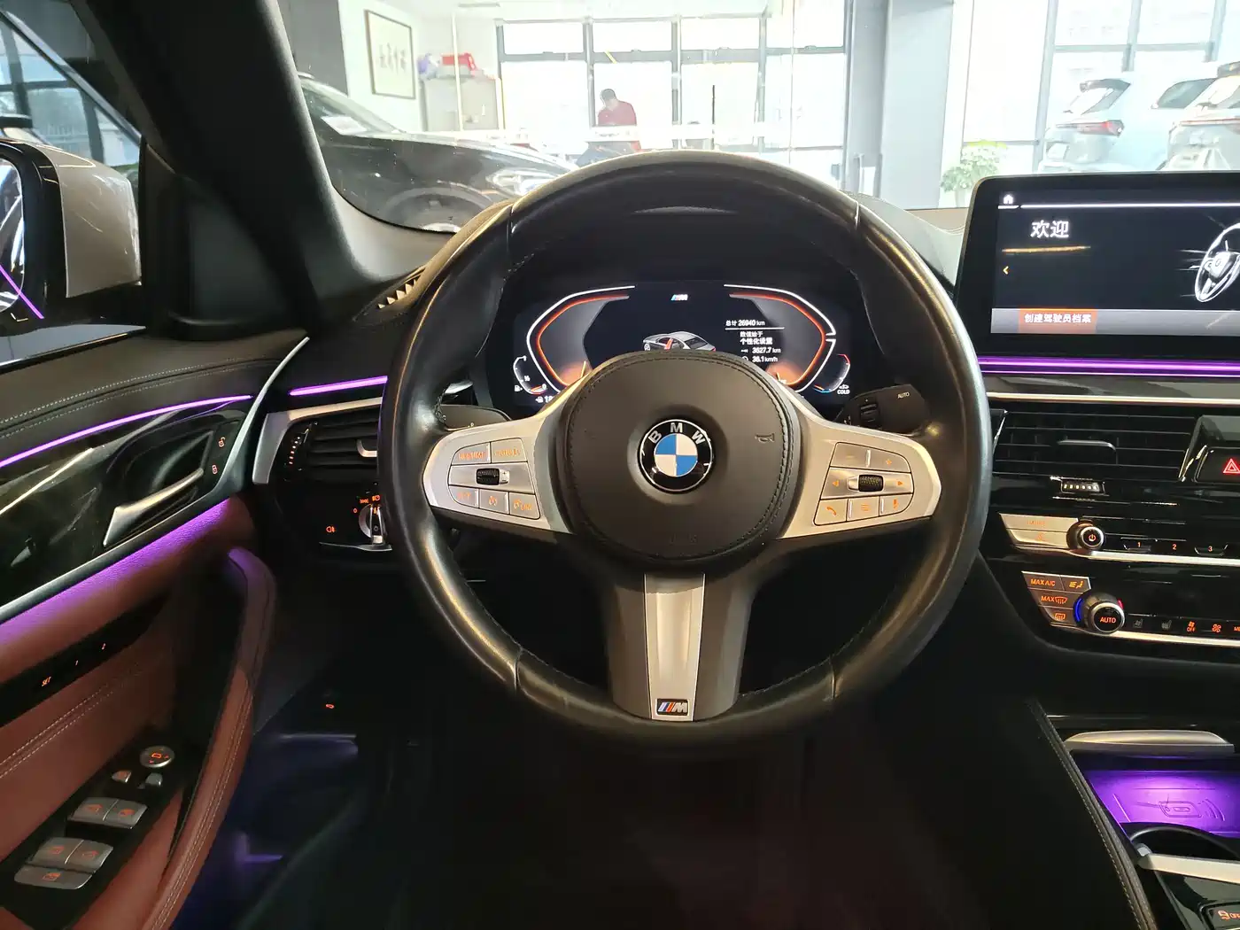 BMW 5 Series 2022 525Li M Sport Package фото 15