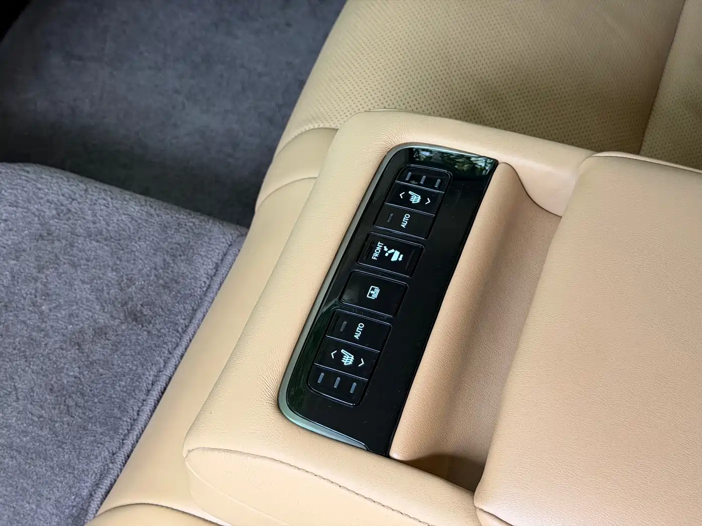 Lexus LS 2020 500h Excellence (China V) фото 11