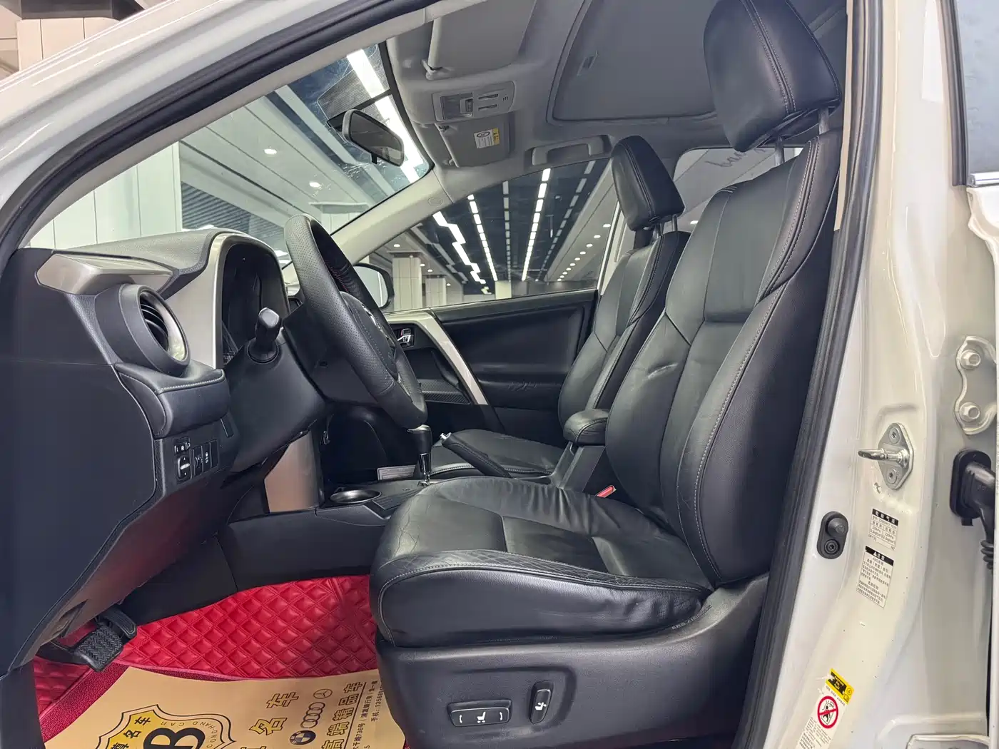 Toyota RAV4 Rongfang 2013 2.0L CVT 4WD Pioneer фото 7