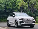 Photo 3 - Audi Q4 e-tron