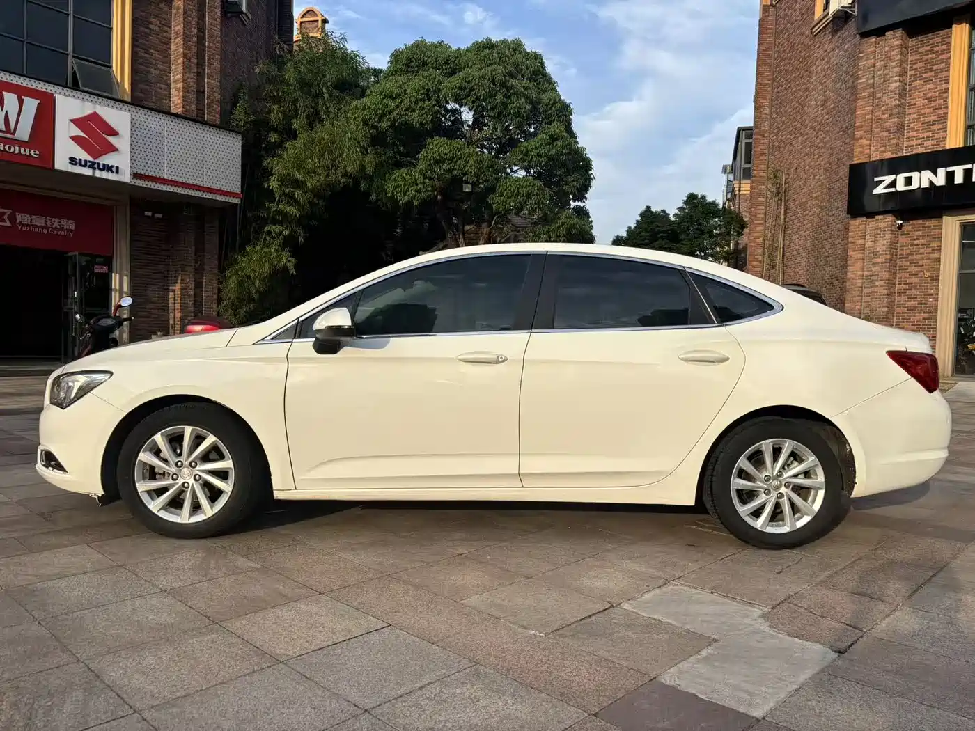 Buick Verano 2015 Sedan 15S Automatic Progressive фото 4