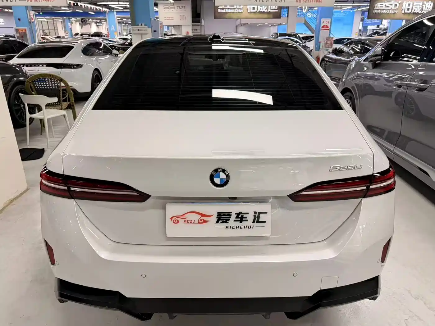 BMW 5 Series 2025 525Li M Sport Package фото 18
