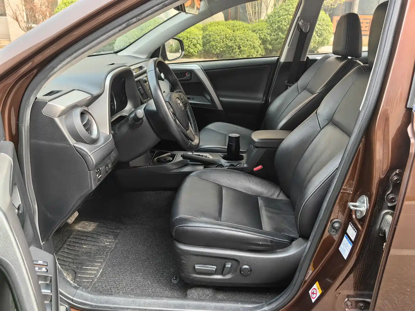 Toyota RAV4 Rongfang 2018 2.5L Automatic 4WD Elite i Edition фото 19