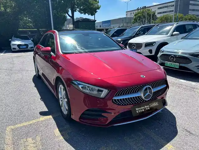 Mercedes-Benz A-Class 2021 A 200 L Sport Sedan Dynamic Type — фото 3