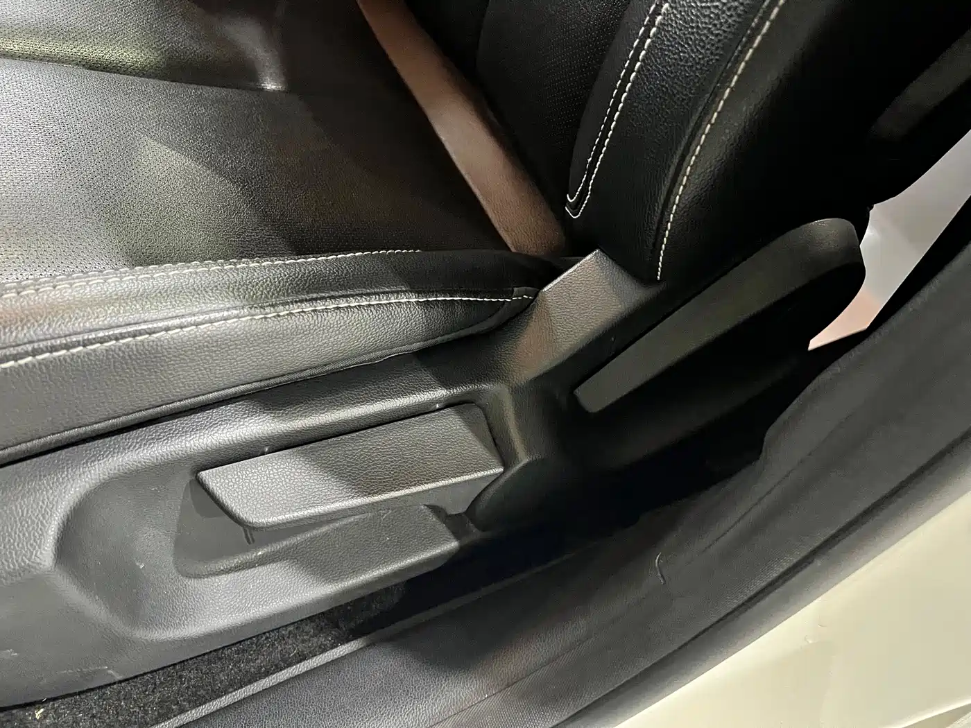 Roewe Ei5 2020 2019 Model Smart Connect Flagship Edition
