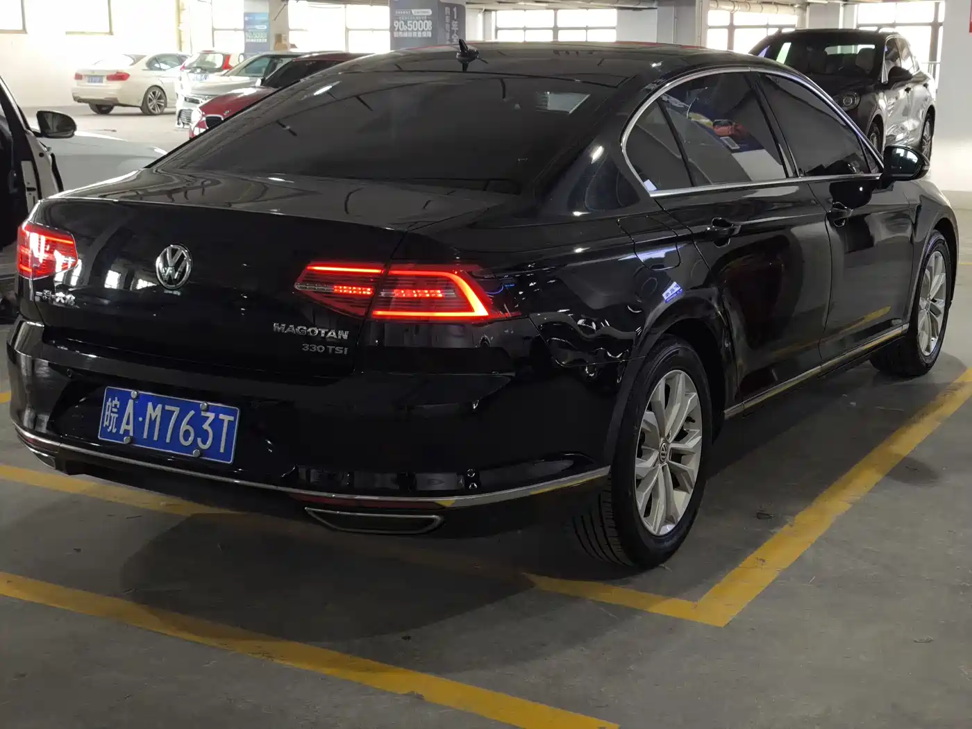 Volkswagen Magotan 2019 330TSI DSG Luxury Class China VI фото 4