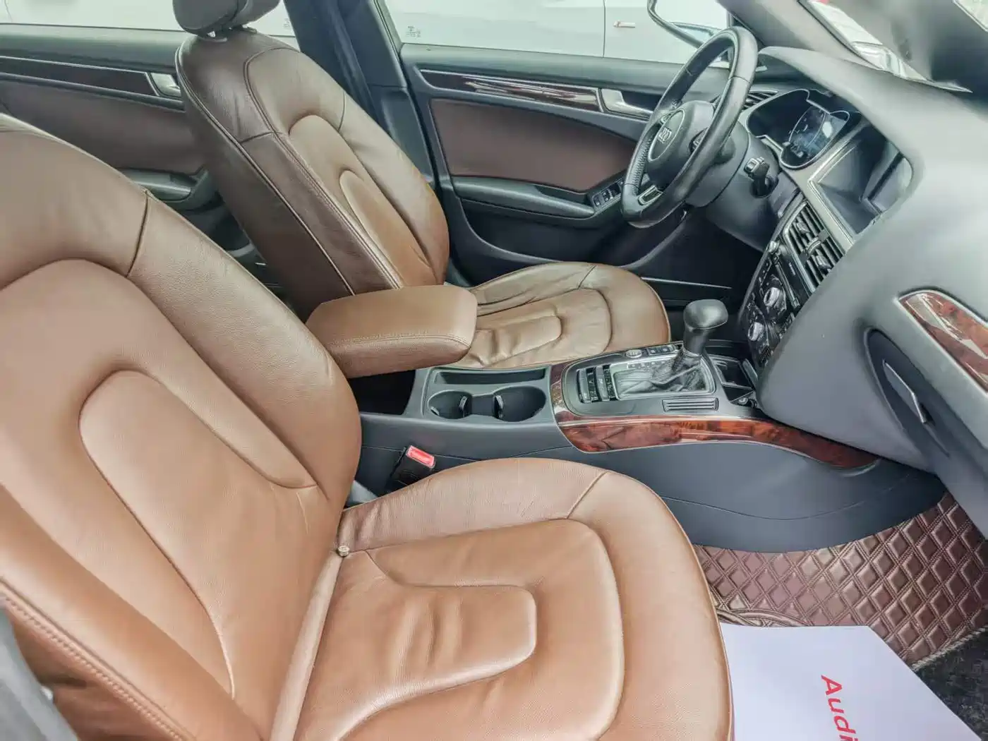 Audi A4L 2016 35 TFSI Collector's Edition S line Comfort фото 15