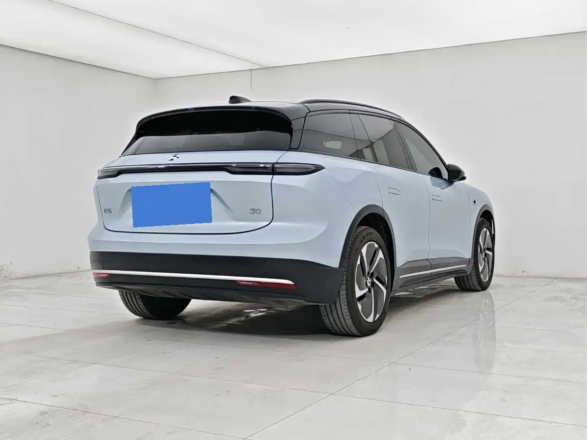 Фото 2 - NIO ES6