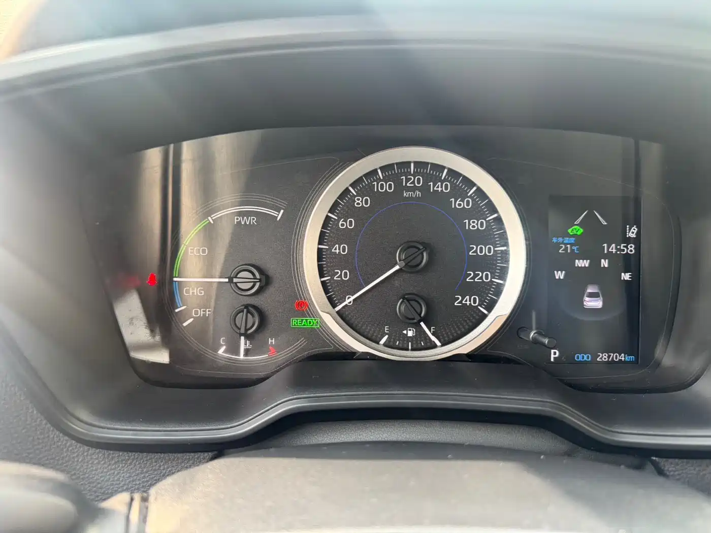 Toyota Corolla 2021 Hybrid 1.8L E-CVT Elite Edition фото 18