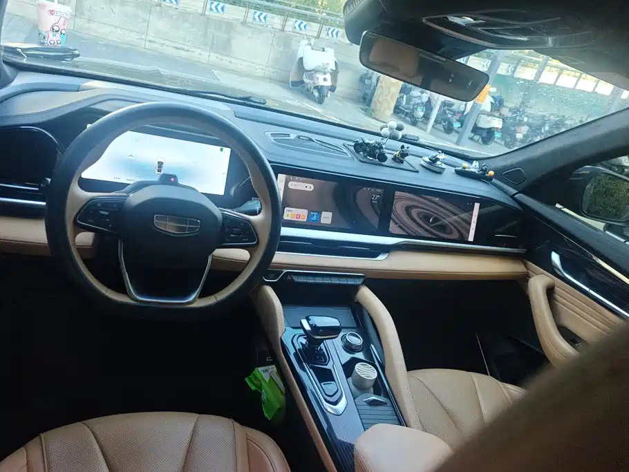 Photo 12 - Geely Monjaro