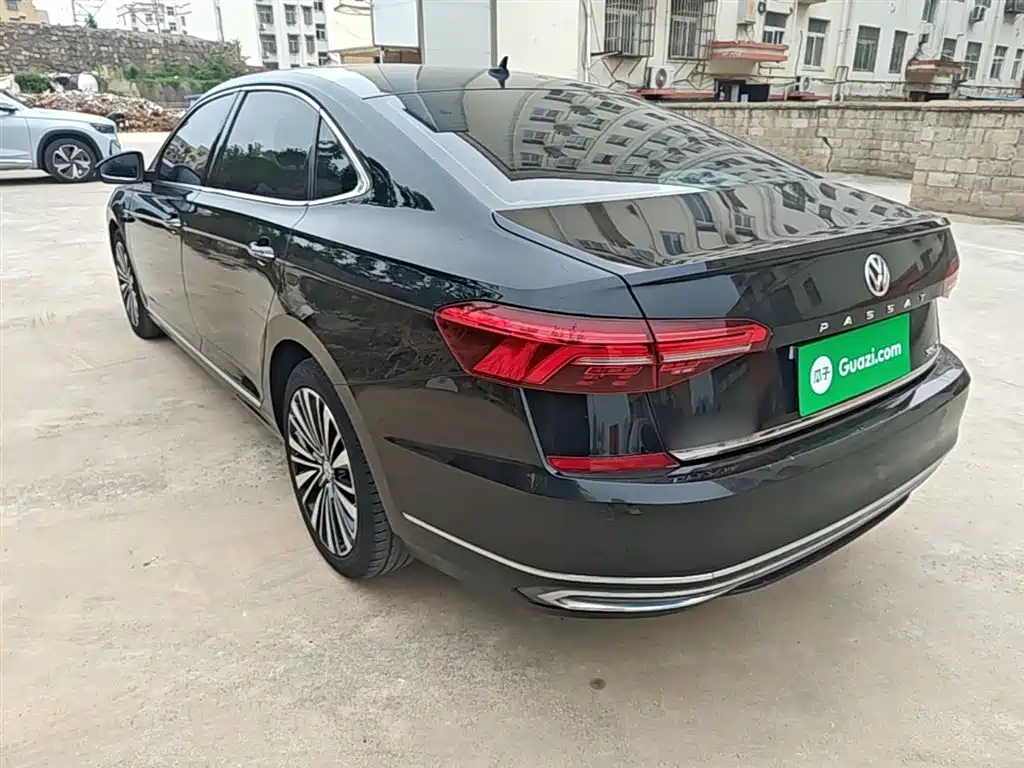 Volkswagen Passat 2019 Model 380TSI Luxury Edition China VI фото 5