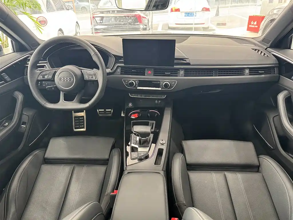 Audi A4L 2025 2 Million Celebration Edition 40 TFSI Luxury Dynamic B&O Starlight Night Edition фото 13