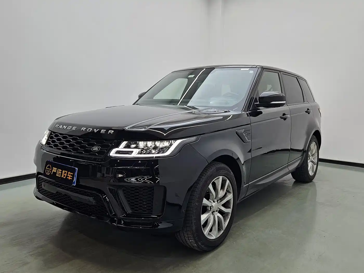 Land Rover Range Rover Sport 2016 Model 3.0 SC V6 SE