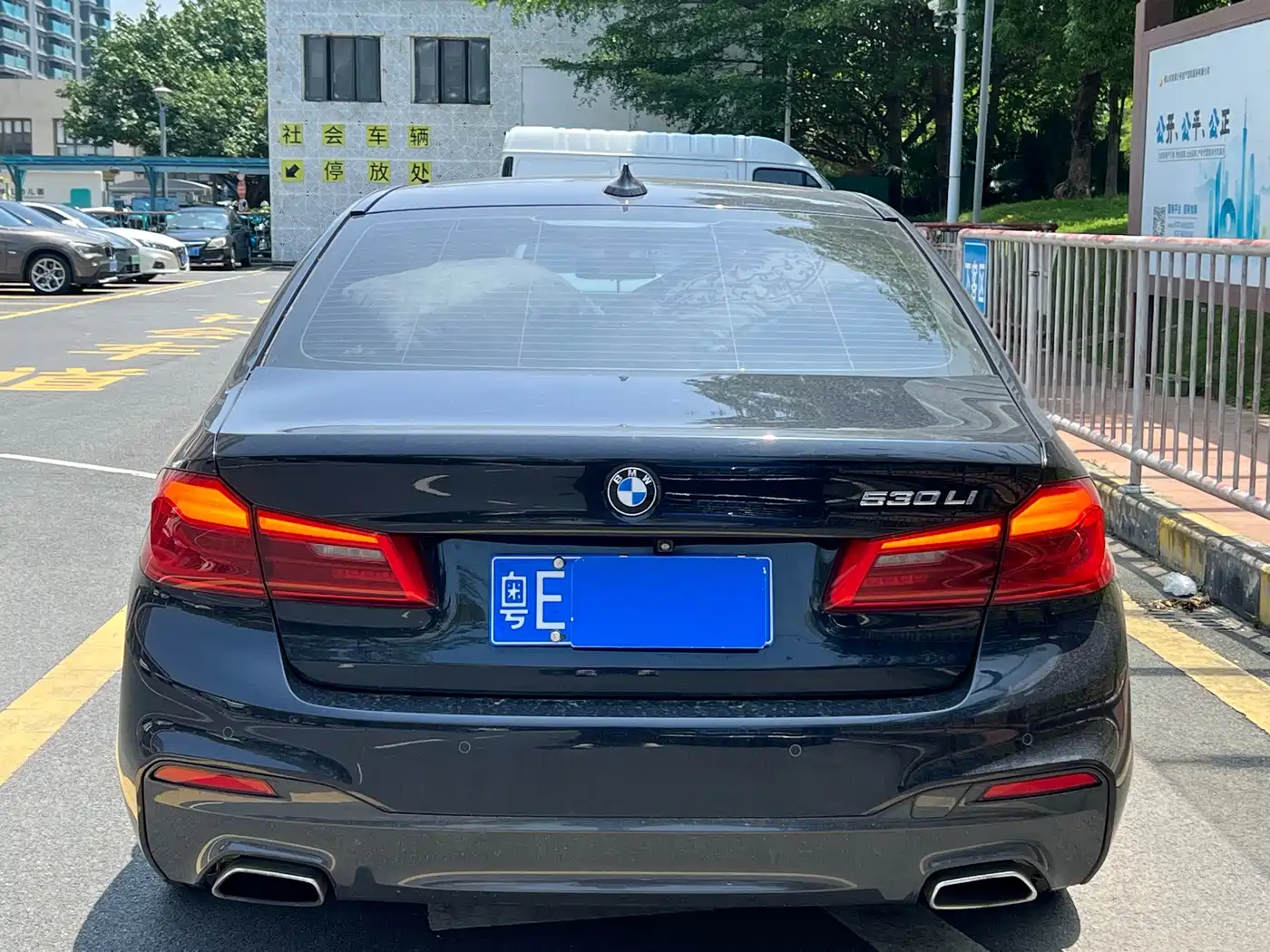 BMW 5 Series 2018 530Li Leading M Sport Package фото 4